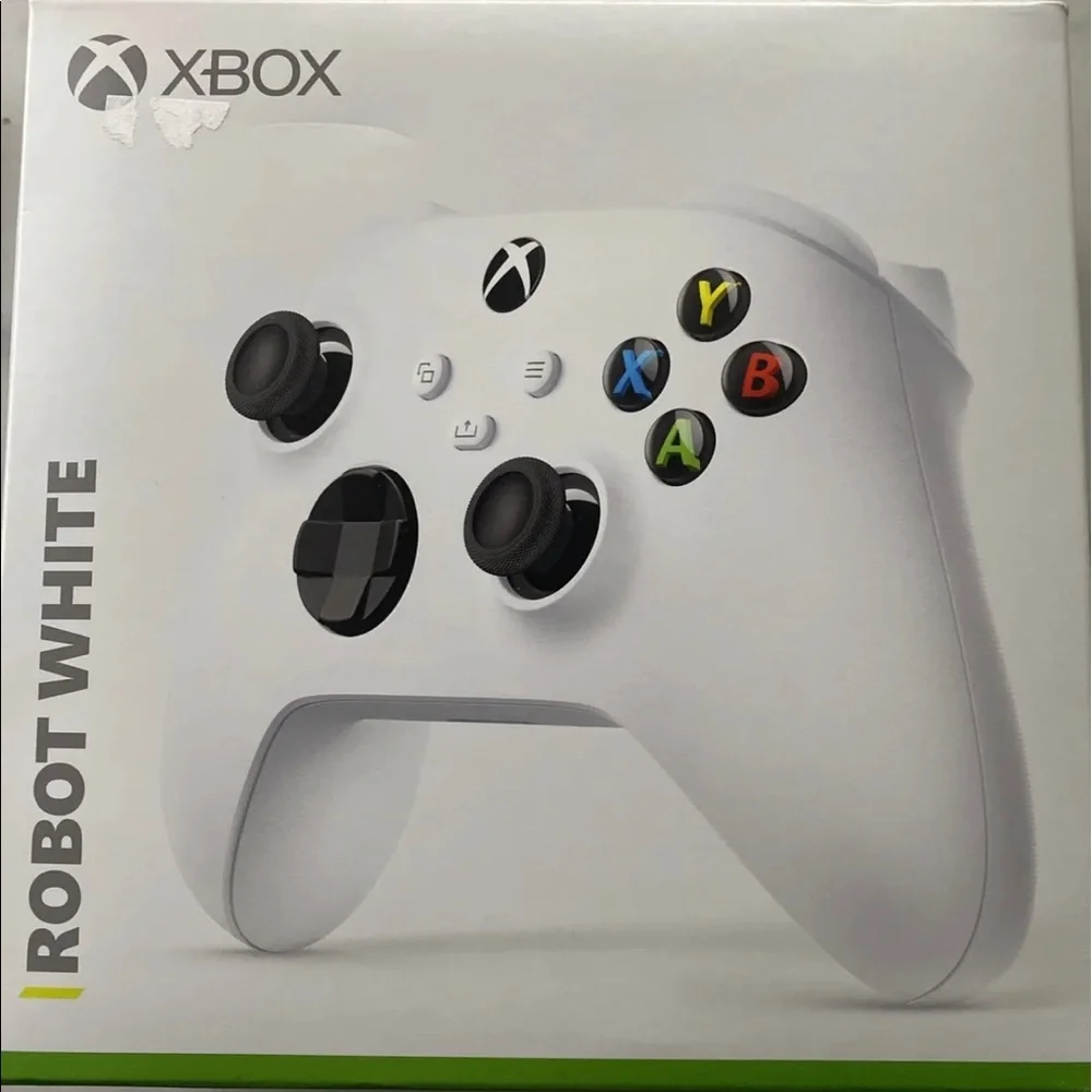 New Microsoft Wireless Controller for Xbox Series X/S White.